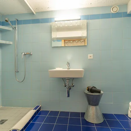 Centre מלון *
